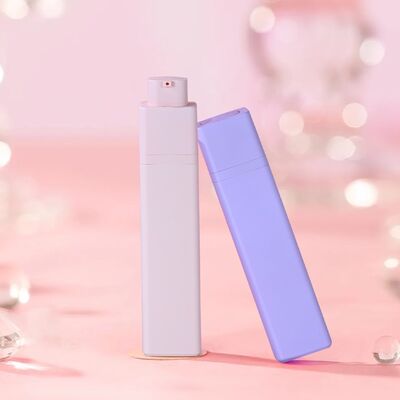 Kelas 15ml 30ml 50ml Produk perawatan kulit Set Botol Airless Square Rotary Head PP Pompa Sprayer Penutup Kemasan Kosmetik